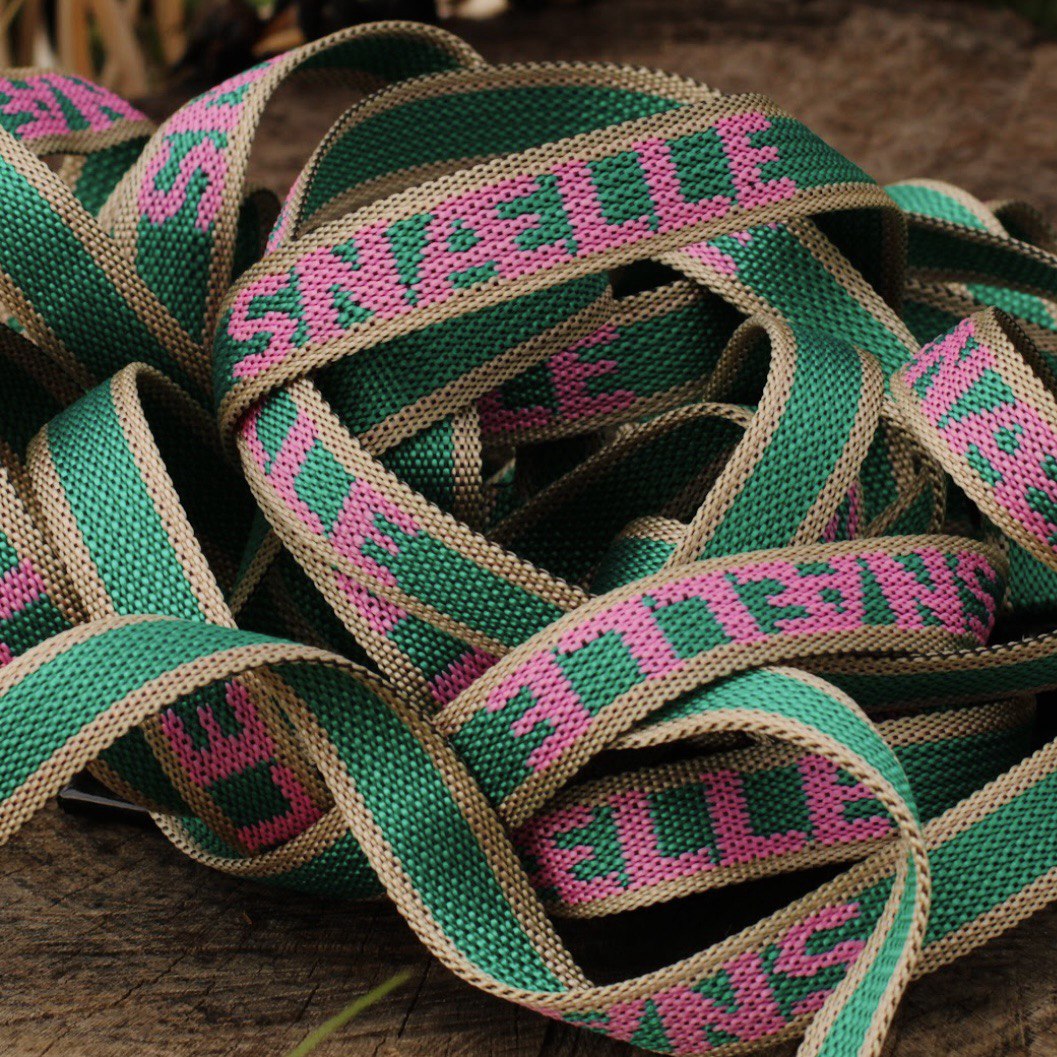 Snalle Design 2 | GRÜN-PINK
